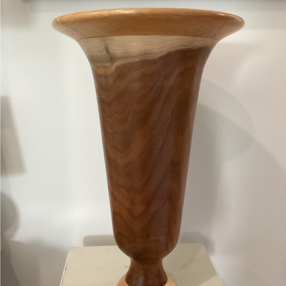Elegant  Walnut with Maple Vase - Picture 3 of 6